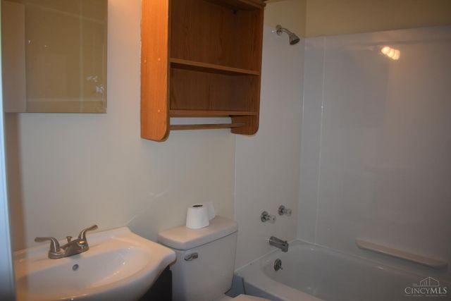 222 Park Avenue, Hillsboro, OH 45133
