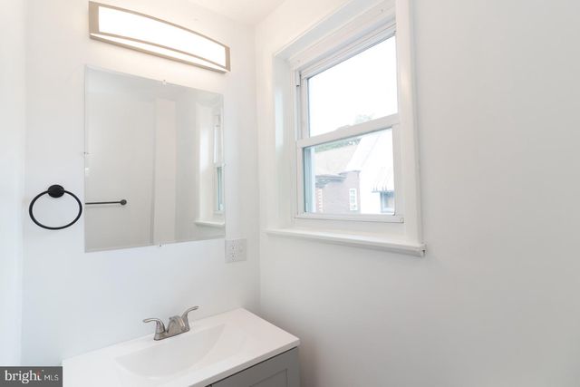 238 BAYARD ST, Trenton, NJ 08611