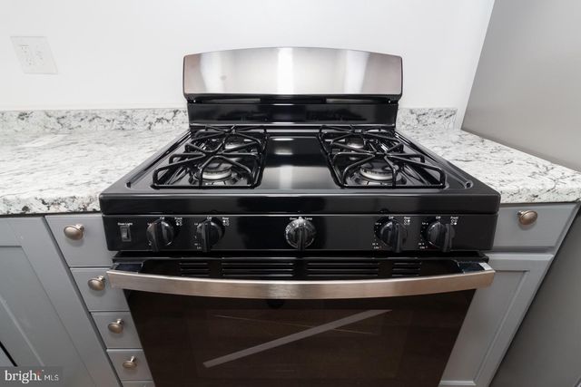 238 BAYARD ST, Trenton, NJ 08611