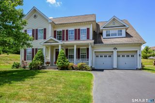 36 Independence Circle, Middlebury, CT 06762