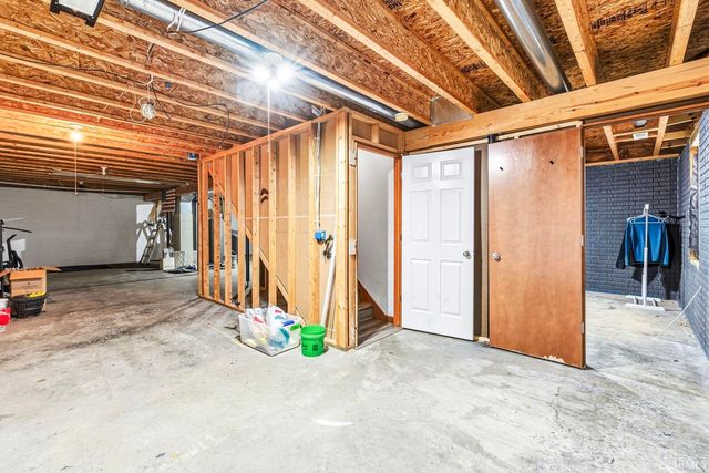 65807 New Dawn Avenue, Goshen, IN 46528