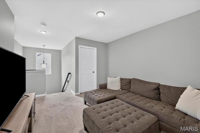 103 Henley Heights Court, Arnold, MO 63010