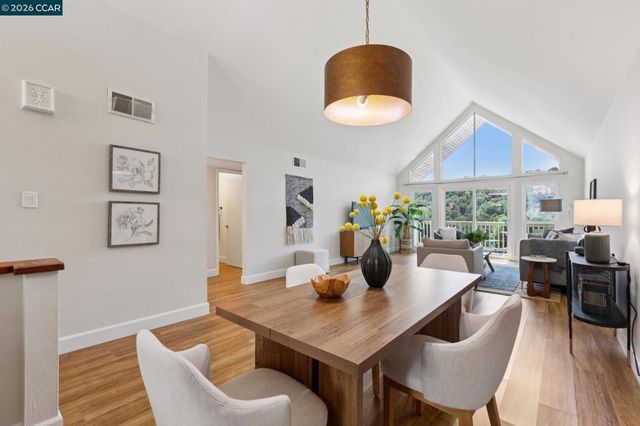 124 Ascot Ct B, Moraga, CA 94556