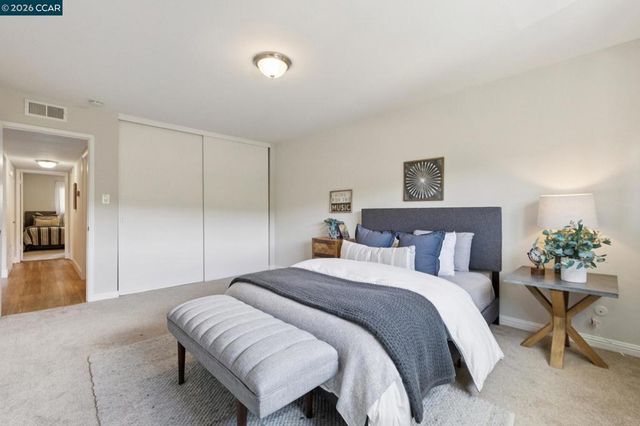 124 Ascot Ct B, Moraga, CA 94556