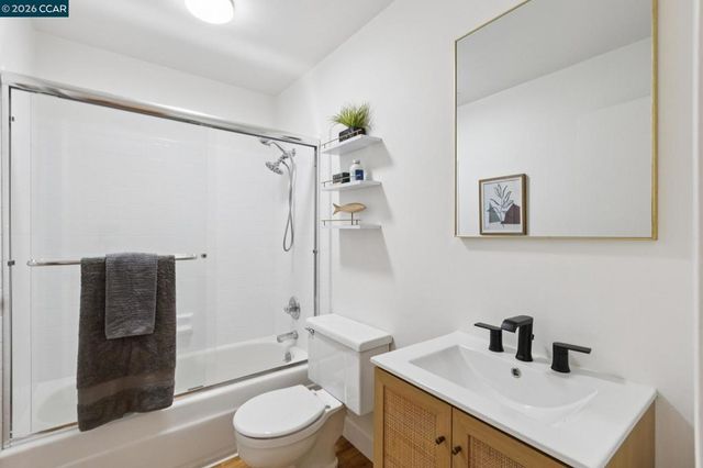 124 Ascot Ct B, Moraga, CA 94556