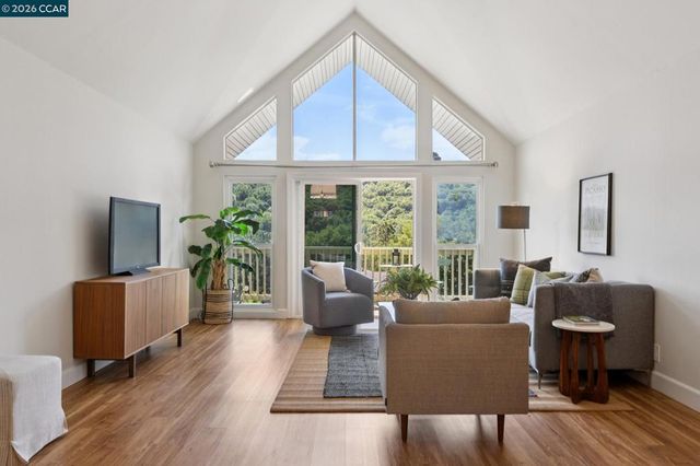 124 Ascot Ct B, Moraga, CA 94556