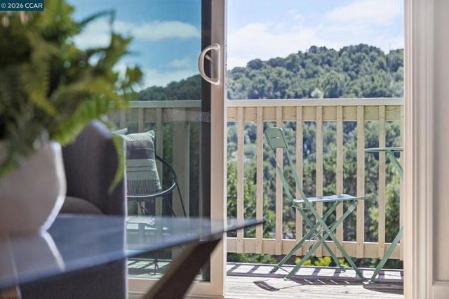 124 Ascot Ct B, Moraga, CA 94556