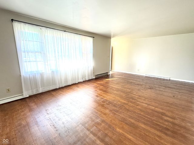 1312 Rocky Ford Road, Columbus, IN 47203