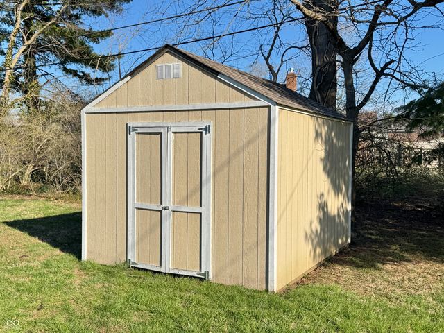 1312 Rocky Ford Road, Columbus, IN 47203