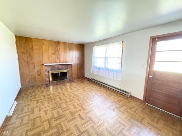 1312 Rocky Ford Road, Columbus, IN 47203