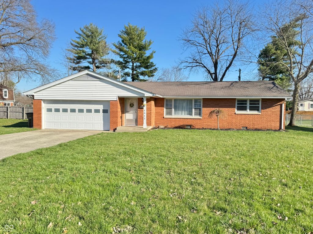 1312 Rocky Ford Road, Columbus, IN 47203