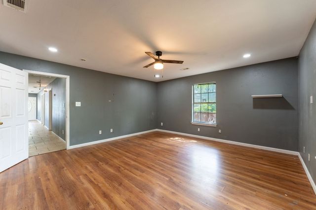 1502 Adelaide Drive, Dallas, TX 75216