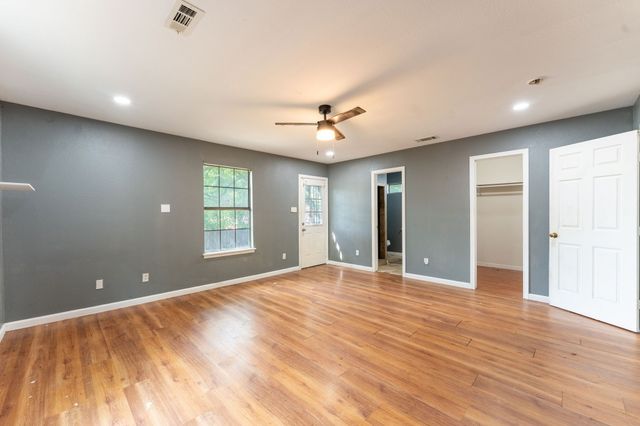 1502 Adelaide Drive, Dallas, TX 75216
