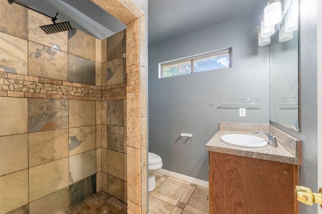 1502 Adelaide Drive, Dallas, TX 75216