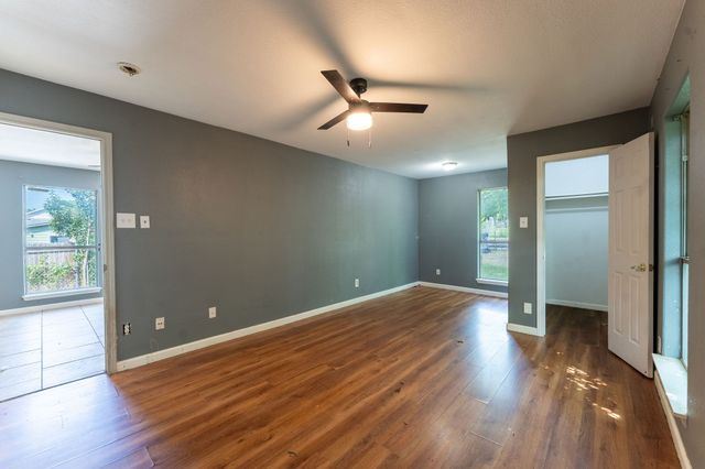 1502 Adelaide Drive, Dallas, TX 75216