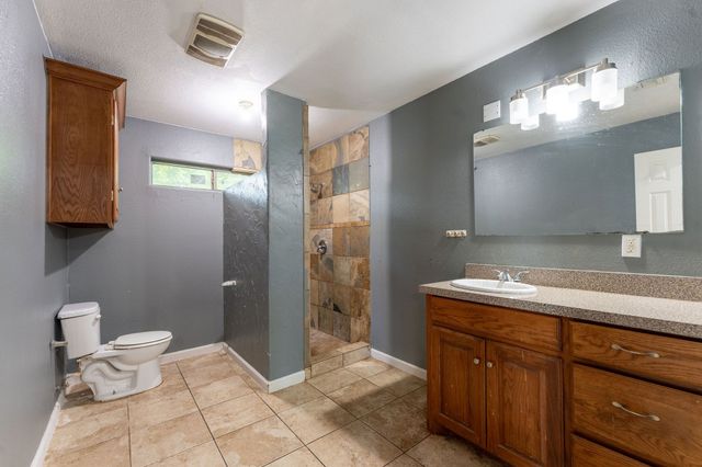 1502 Adelaide Drive, Dallas, TX 75216