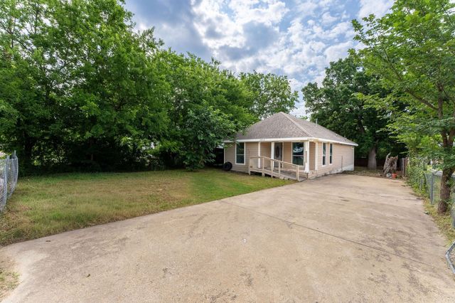 1502 Adelaide Drive, Dallas, TX 75216