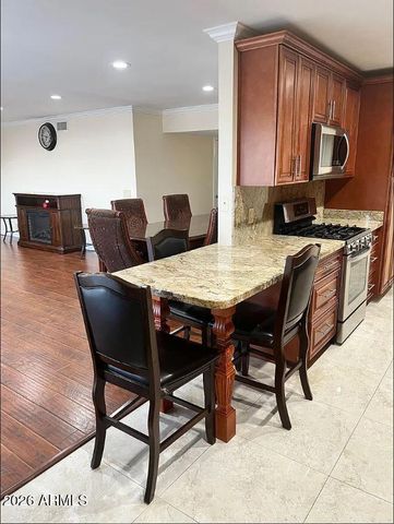 6767 N 7TH Street 221, Phoenix, AZ 85014