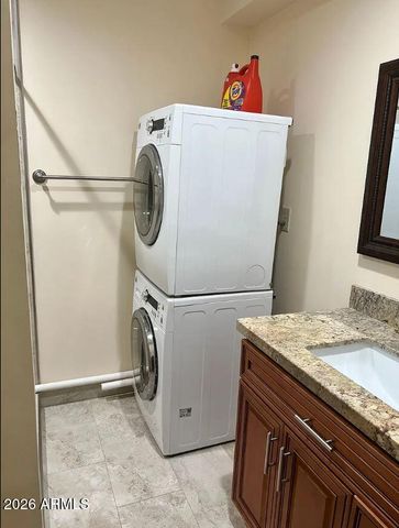 6767 N 7TH Street 221, Phoenix, AZ 85014