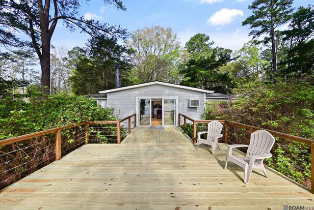 10304 Paradise Ln, St Francisville, LA 70775