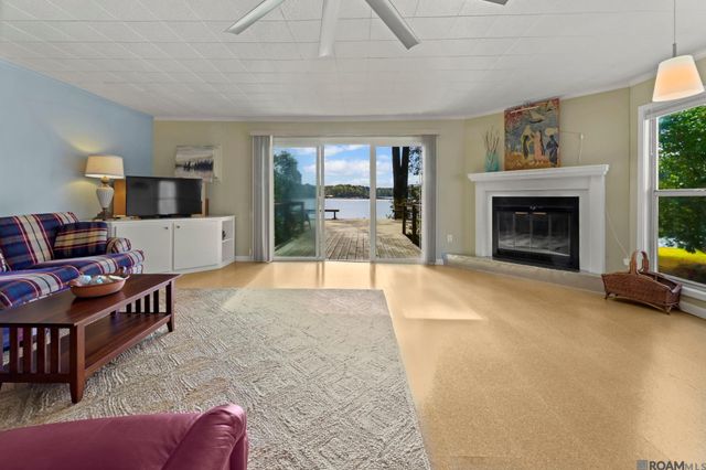 10304 Paradise Ln, St Francisville, LA 70775