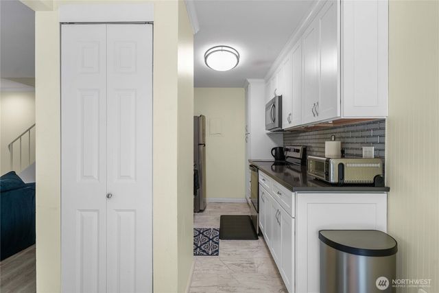 2822 Garden Court #B, Steilacoom, WA 98388