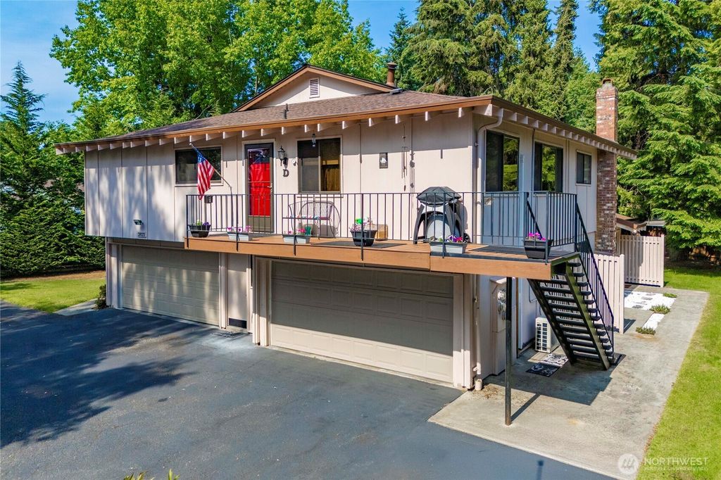 2822 Garden Court #B, Steilacoom, WA 98388