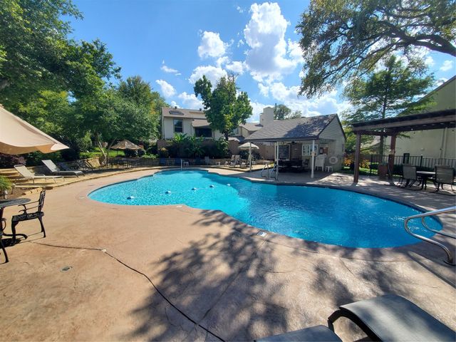 6434 Southpoint Drive, Dallas, TX 75248