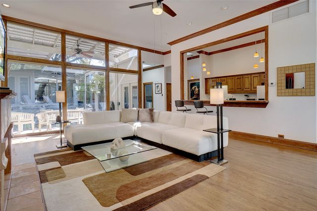 6434 Southpoint Drive, Dallas, TX 75248