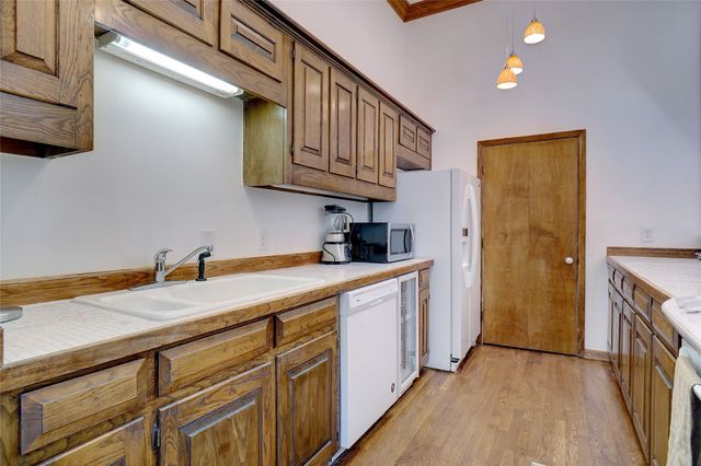 6434 Southpoint Drive, Dallas, TX 75248
