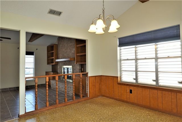 2202 Aspen Dr, Portland, TX 78374