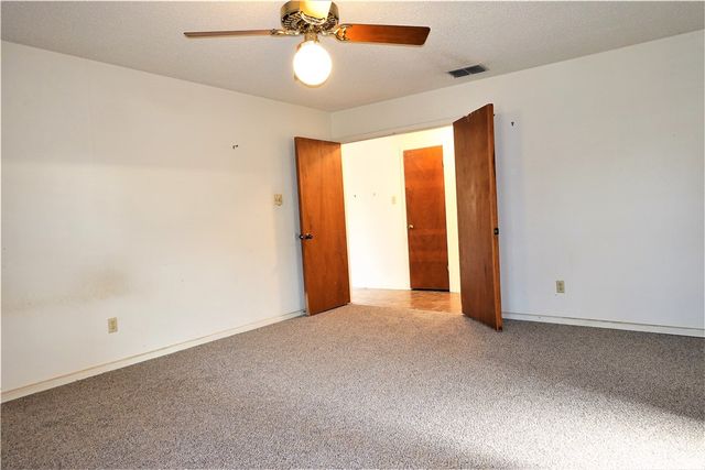 2202 Aspen Dr, Portland, TX 78374