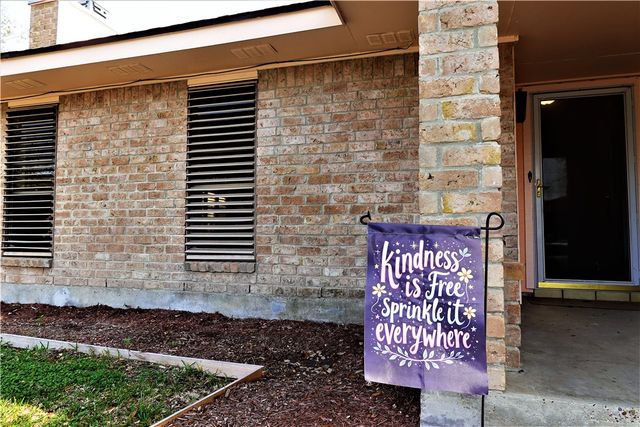 2202 Aspen Dr, Portland, TX 78374