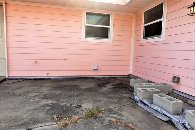 2202 Aspen Dr, Portland, TX 78374