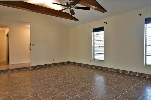 2202 Aspen Dr, Portland, TX 78374