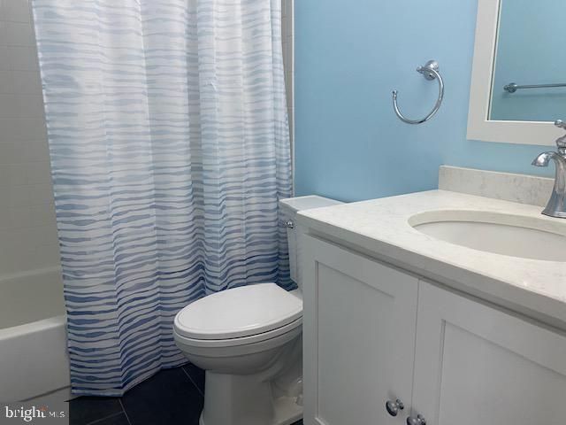 6 WYCKOFF DR, Pennington, NJ 08534