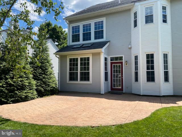 6 WYCKOFF DR, Pennington, NJ 08534