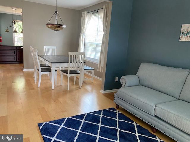 6 WYCKOFF DR, Pennington, NJ 08534