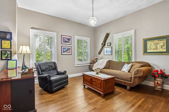 8744 W 86th Street, Indianapolis, IN 46278