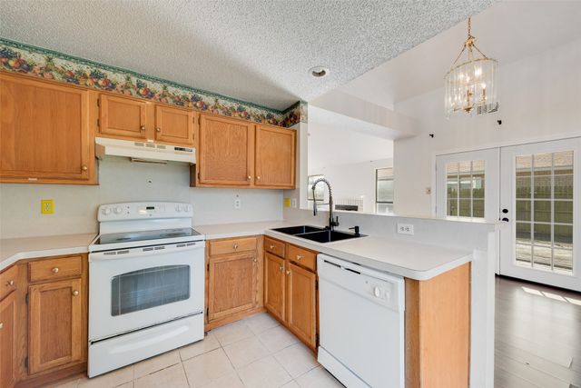 6506 Topaz Drive, Arlington, TX 76001