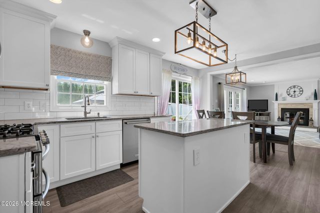 6 Harvest Court, Jackson, NJ 08527