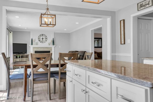 6 Harvest Court, Jackson, NJ 08527