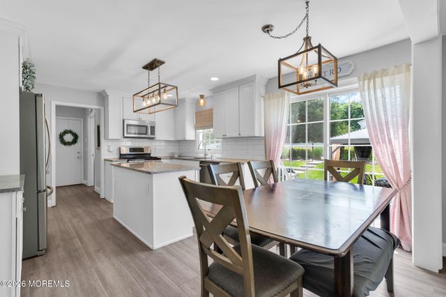 6 Harvest Court, Jackson, NJ 08527