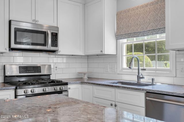 6 Harvest Court, Jackson, NJ 08527