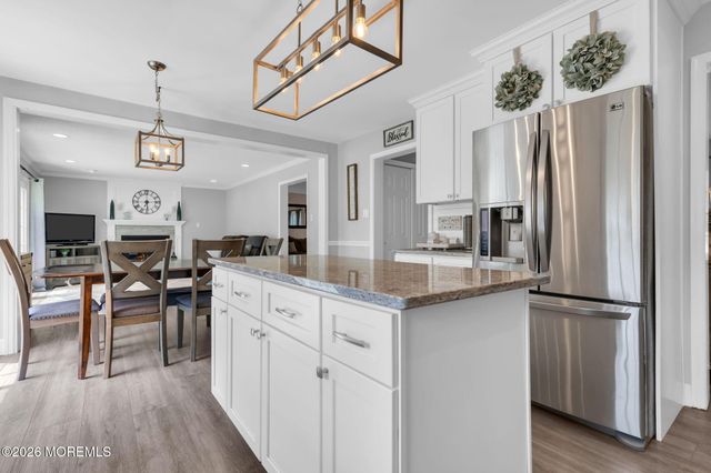6 Harvest Court, Jackson, NJ 08527