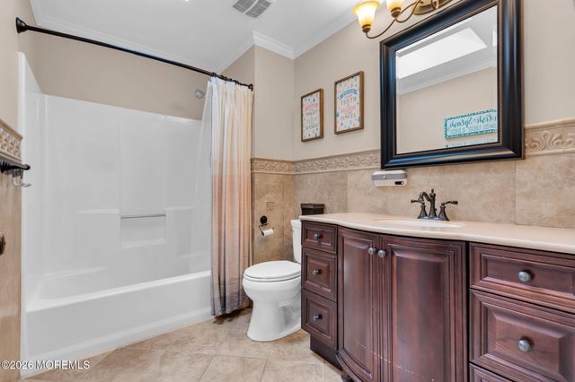 6 Harvest Court, Jackson, NJ 08527