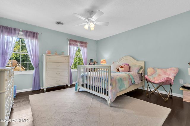 6 Harvest Court, Jackson, NJ 08527