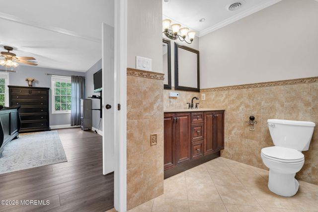 6 Harvest Court, Jackson, NJ 08527