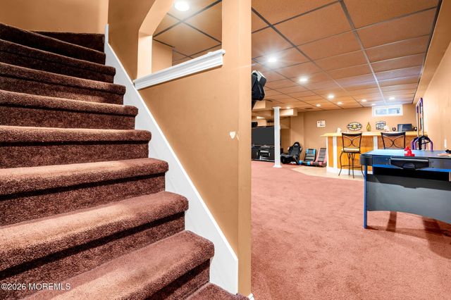 6 Harvest Court, Jackson, NJ 08527