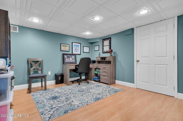 6 Harvest Court, Jackson, NJ 08527